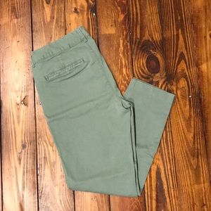 Old Navy Mid-Rise Pixie Ankle Pants